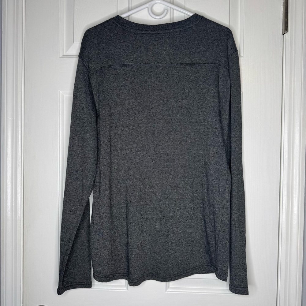 Volcom Men’s Gray Long Sleeve Henley Shirt with Pocket cotton blend - Picture 4 of 7